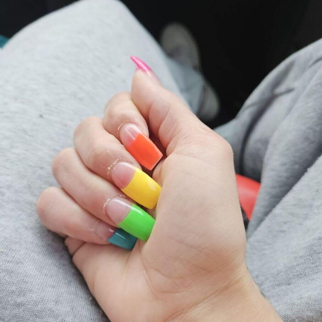 Bright Nails in Many Colors